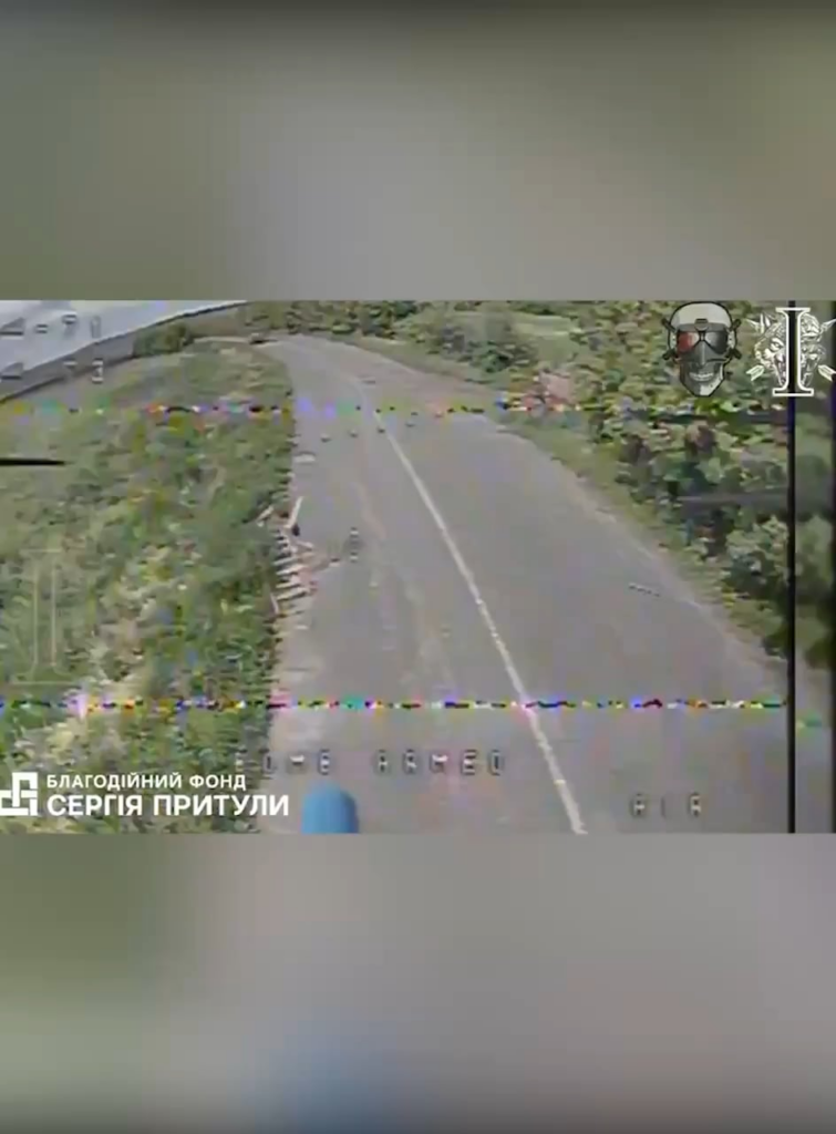 Die UA-Reg-Einheit trifft eine russische Bukhanka mit einer FPV-Drohne. Russian POV eingeschlossen.