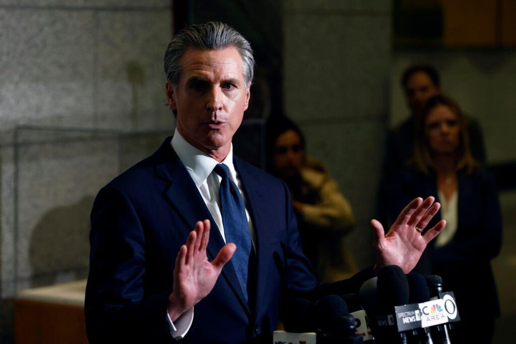 Gavin Newsom verklagt Fox News für 787 Millionen US -Dollar