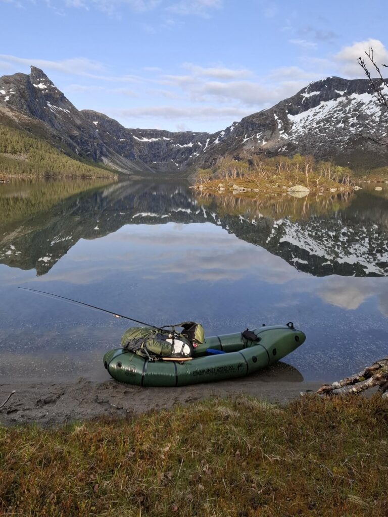 Die Midnight Sun -Saison hat in Norwegen über dem arktischen Kreis begonnen.