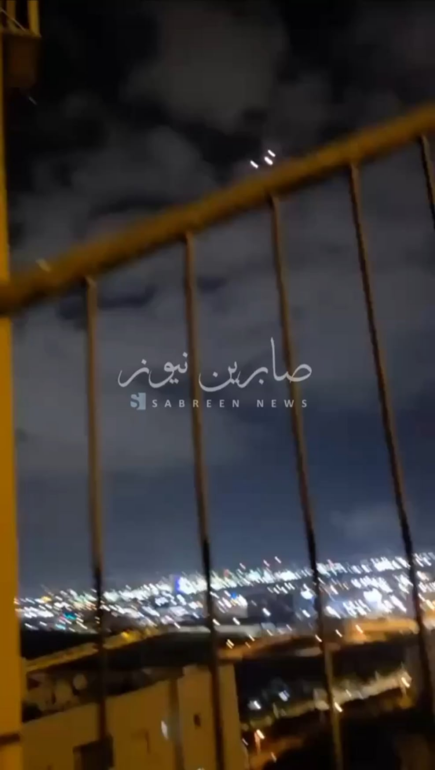 Filmmaterial der beiden direkten Treffer auf dem Haifa -Kraftwerk Israel. Der Iran konzentriert sich nun auf die Energieinfrastruktur und es wurden extreme Stromausfälle berichtet.