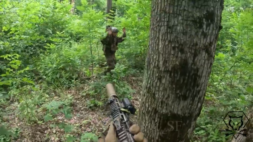 Die ukrainische Sof-Einheit "Ensis" führte im Kursk-Sumy-Sektor einen besonderen Betrieb durch und nahm mehrere russische Soldaten heraus und schaffte es, Kriegsgefangene zu erfassen. Juni 2025 [Published 28.06.2025]