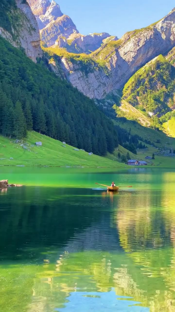 Seelpsee Lake, Schweiz