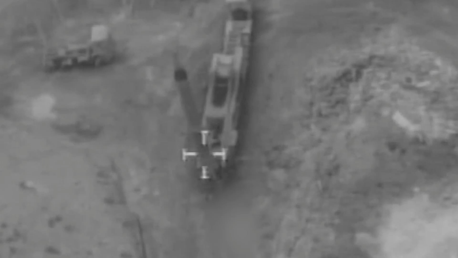 IAF trifft iranische ballistische Raketen und Truppen
