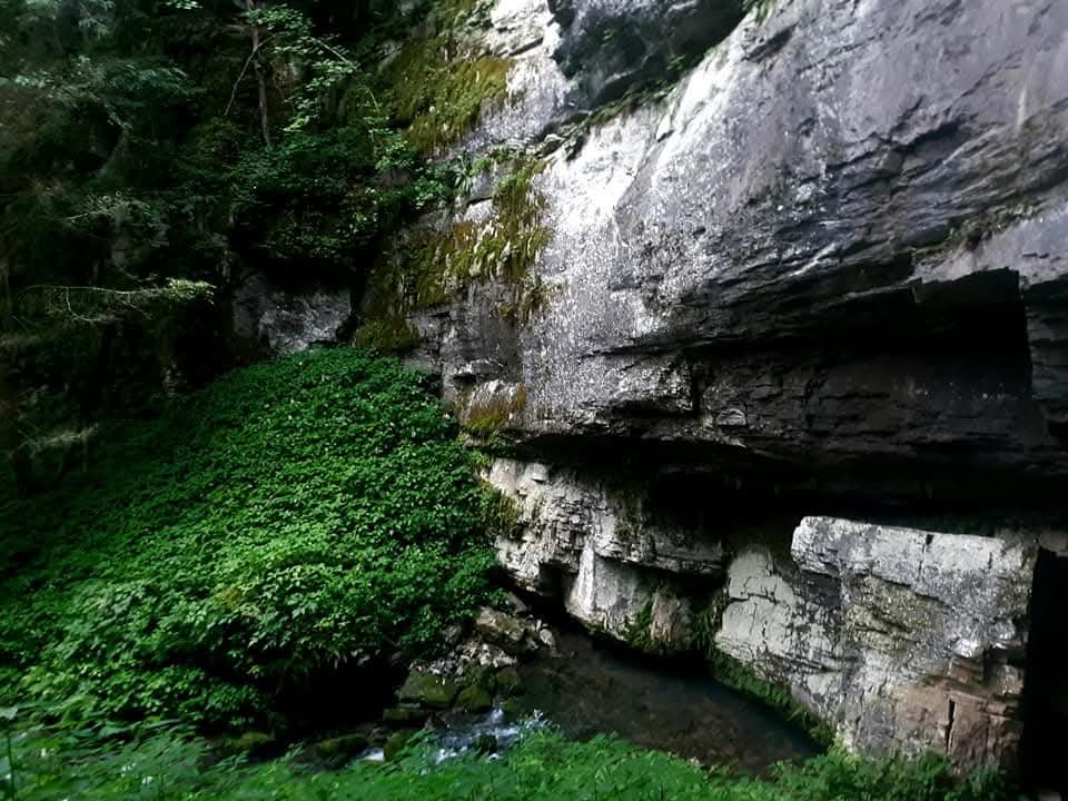 Fotos außerhalb der Whureleys Cavern aufgenommen [OC]