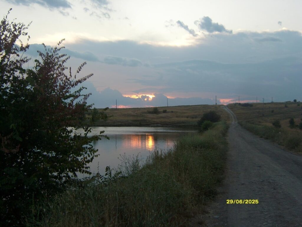 Ein Spaziergang zu einem nahe gelegenen See.