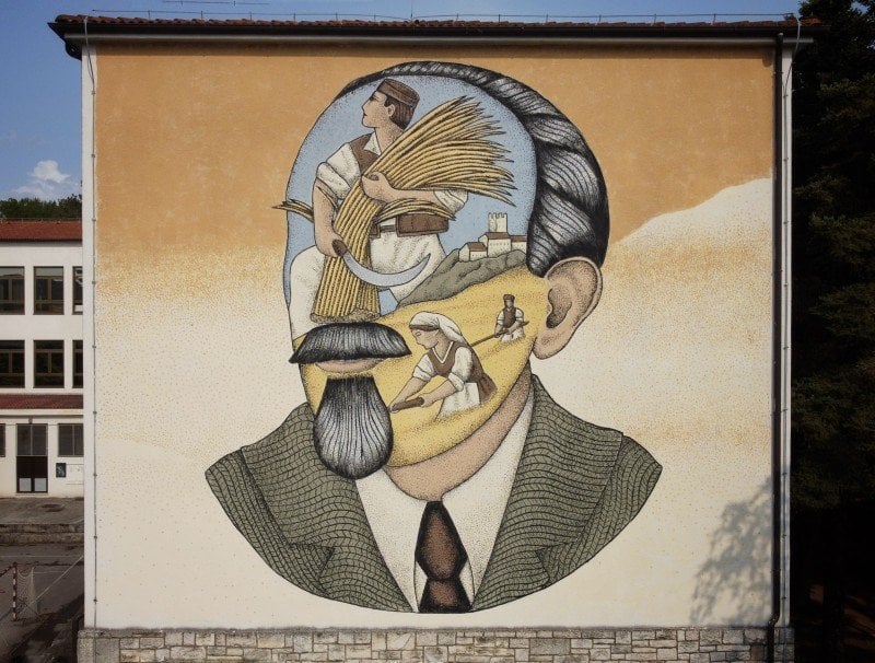 Vladimir Nazor erhielt ein Wandbild in Pazin, und die Symbole von Veli Joze schmücken die Fassade der Schule | Regional Express Vladimir Nazor erhielt ein Wandbild in Pazin, und die Symbole von Veli Joze schmücken die Fassade der Schule | Regional Express