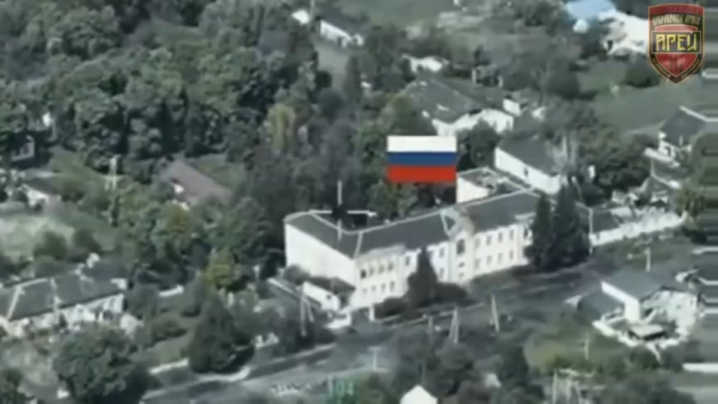 Die ukrainische Luftfahrt zerstörte ein russisches Militärquerschnitt und eine Militärbasis in der Region Tjotkino (Russland) mit Hilfe von AASM-250 „Hammer“ -Bläderbomben. Beobachtet durch das Arey -Bataillon der UDA. KURSK/SUMY -Richtung. 05.06.2025 Die ukrainische Luftfahrt zerstörte ein russisches Militärquerschnitt und eine Militärbasis in der Region Tjotkino (Russland) mit Hilfe von AASM-250 "Hammer" -Bläderbomben. Beobachtet durch das Arey -Bataillon der UDA. KURSK/SUMY -Richtung. 05.06.2025