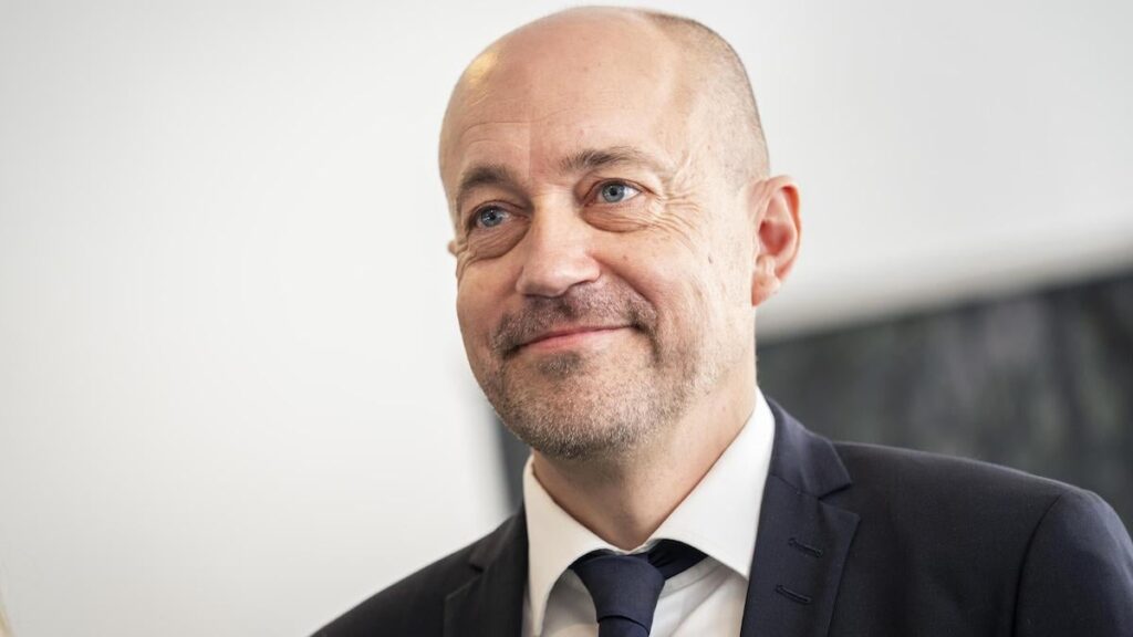 Berichterstatter Miss Answers: „Wäre Magnus Heunicke heute krank gewesen, wäre er besser gestanden als jetzt“ Berichterstatter Miss Answers: "Wäre Magnus Heunicke heute krank gewesen, wäre er besser gestanden als jetzt"