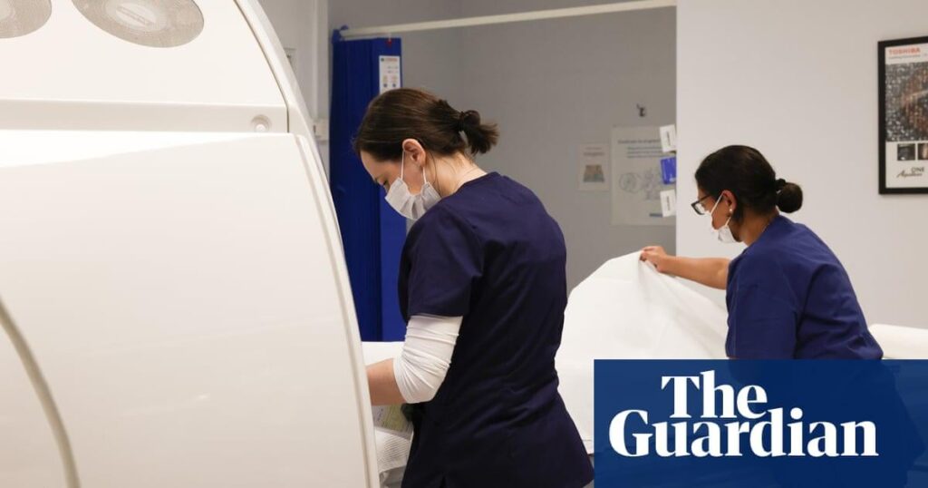 NHS -Mitarbeiter, die von Patienten verunsichert sind, die Pflege filmen und Videos in den sozialen Medien veröffentlichen