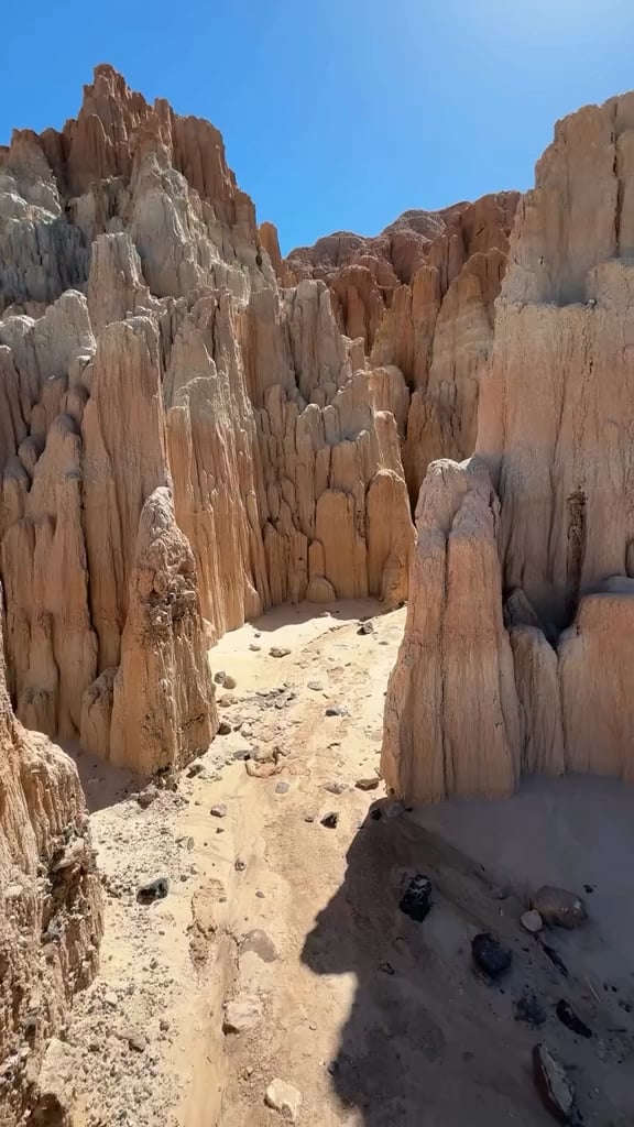 Kathedrale Gorge State Park. Ein unglaubliches natürliches Labyrinth von Sandsteinsäulen und Canyons in Nevada
