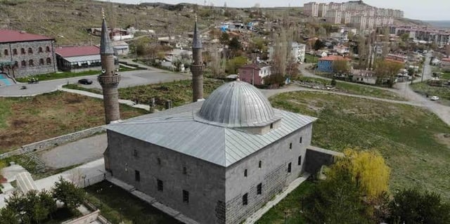 285 Türken in Kars Ulu Moschee (1915)