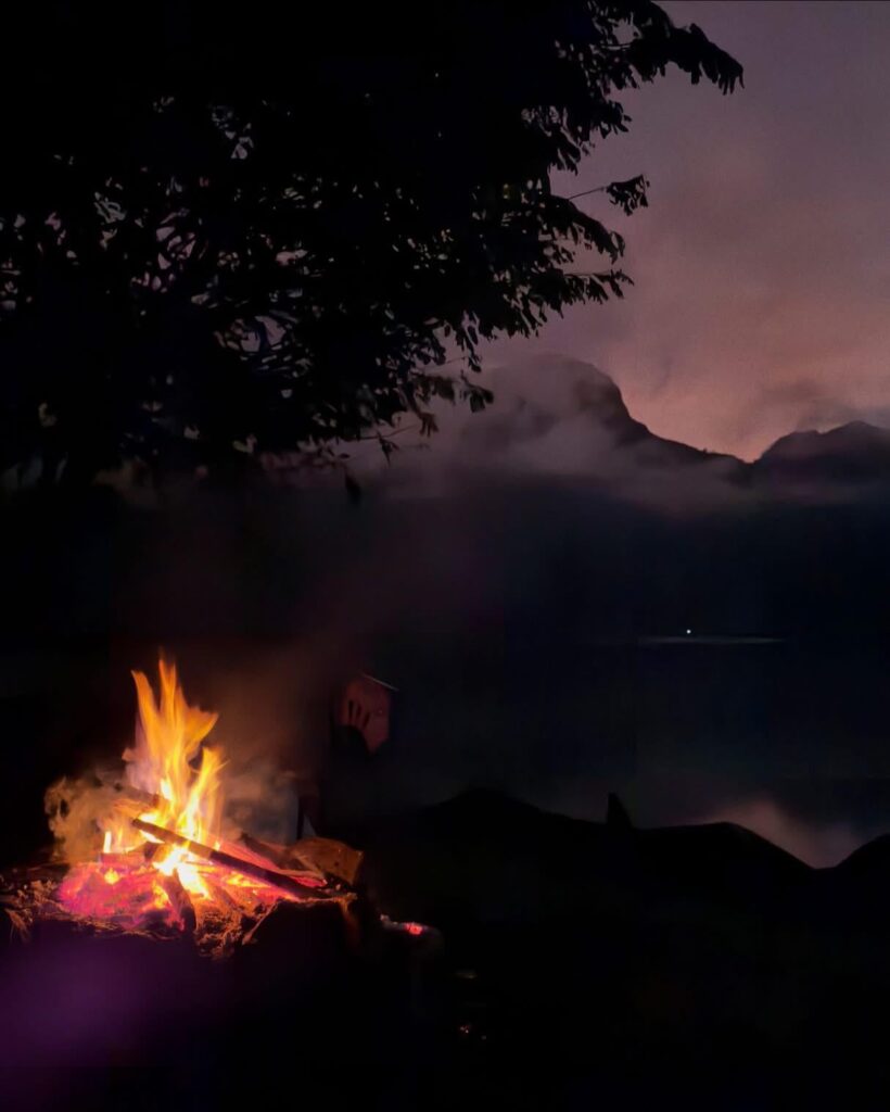 Nichts schlägt das Knistern eines Lagerfeueres