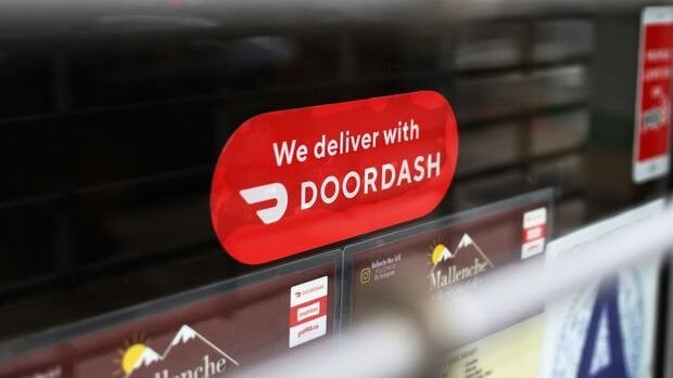 Das Wettbewerbsbüro verklagt das Food Delivery Company Doordash und behauptet irreführende Preiswerbung