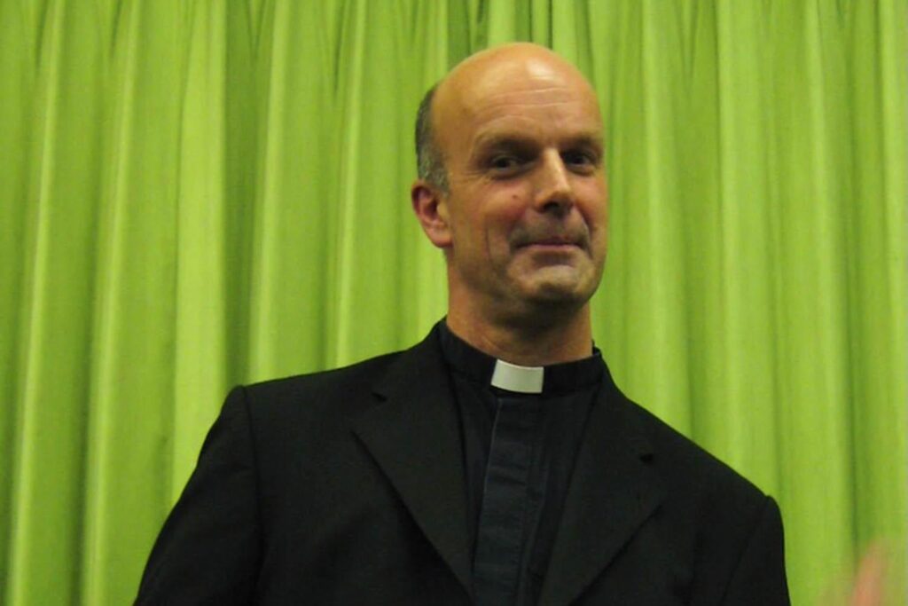 Priester bestreitet die Abgeordnete Holy Communion über seine Unterstützung für assistierte sterbende Rechnung
