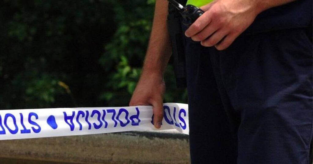 Blutiger Angriff in der Mitte von Split: Ein Mann stach mit einem Messer gestachelt, während er vom Angreifer auf Fast Food stieß? Blutiger Angriff in der Mitte von Split: Ein Mann stach mit einem Messer gestachelt, während er vom Angreifer auf Fast Food stieß?