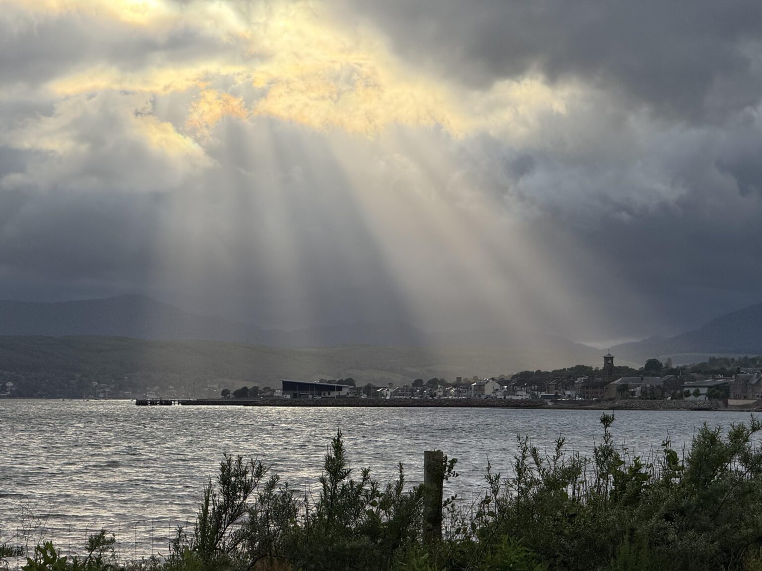 Sonnenstrahlen von Westen Schottlands