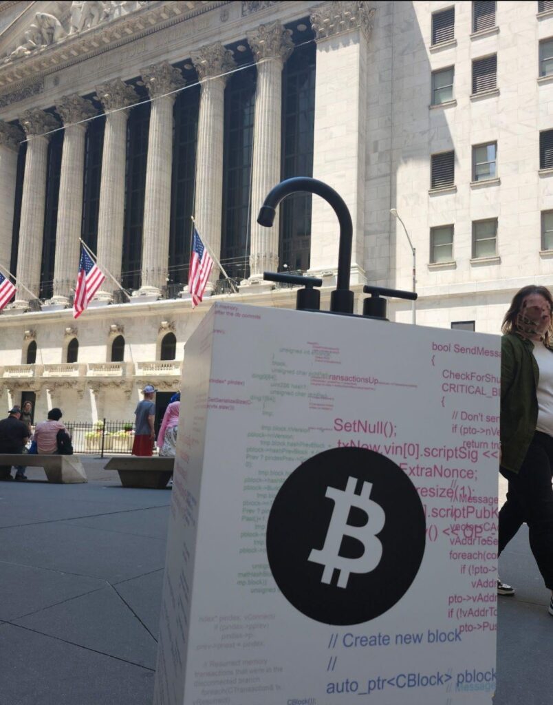 Bitcoin -Wasserhahn wird 15: Skulptur in der Nähe von NYSE feiert den monumentalen Aufstieg | Bitcoinist.com