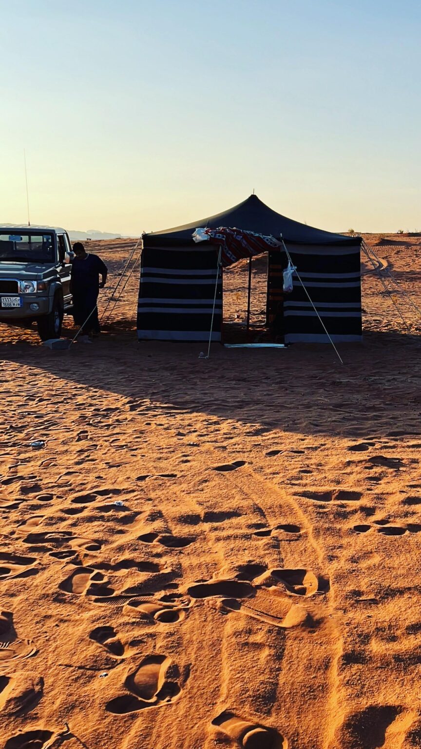 Zeitcamping in der Wüste, Tabuk, Saudi -Arabien.