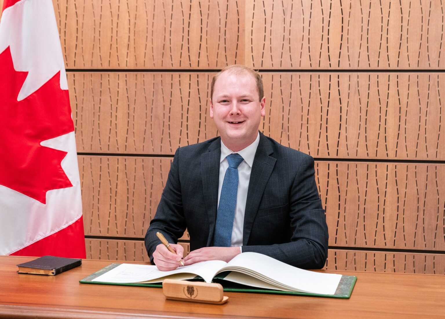 Abgeordneter Grant Jackson beginnt die Petition, um störende Stimmzettel zu beenden