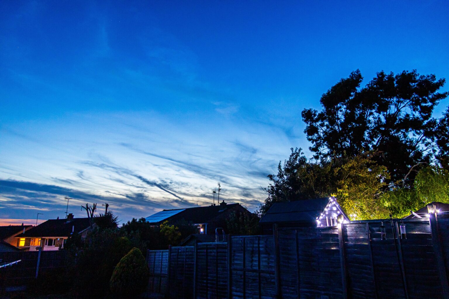 Blick von meinem Garten um 22:30 Uhr 😍 in Northamptonshire, Großbritannien.