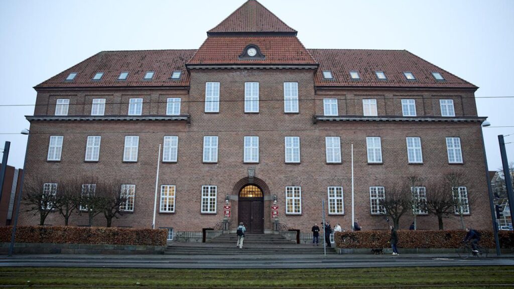 Jungen lockten Homosexuelle in gewalttätigen Fallen nach Anklage