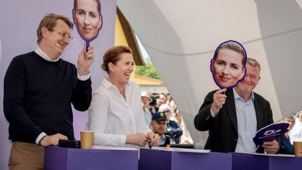 SF und die Einheitsliste wollen die Sozialdemokratie wieder im Red Block, aber der Premierminister hält die Distanz zu groß. SF und die Einheitsliste wollen die Sozialdemokratie wieder im Red Block, aber der Premierminister hält die Distanz zu groß.