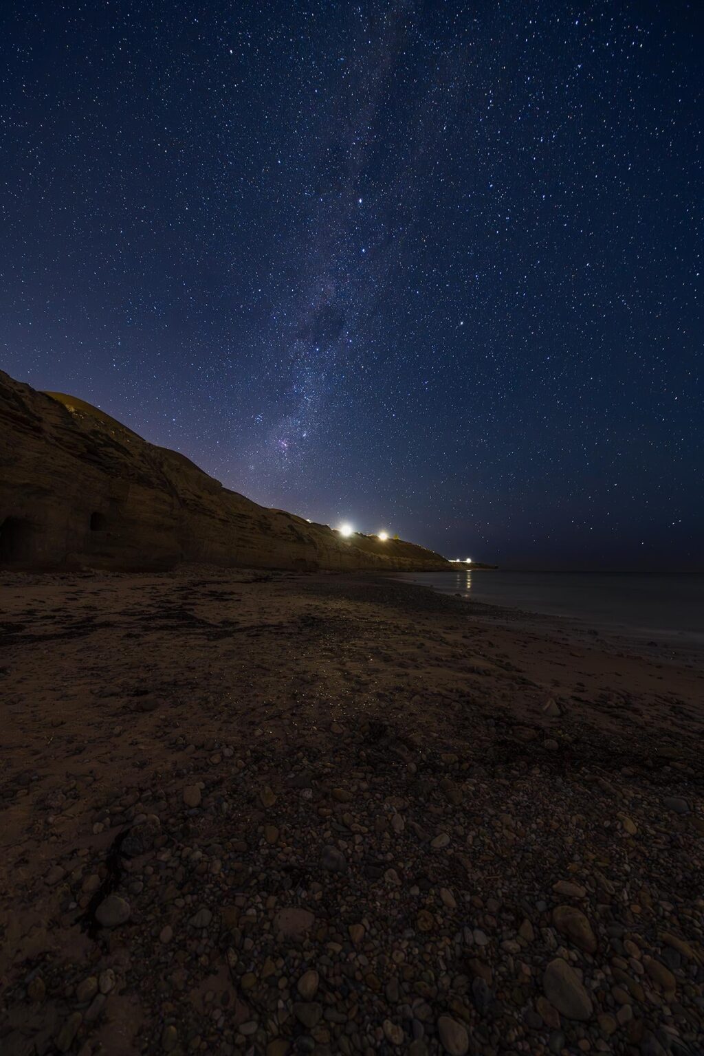 Verträumte Milchstraße in Port Willunga, Australien [OC] [1333 × 2000]