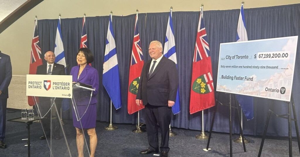 Doug Ford ruft Gemeinden aus, da das Wohnungsgeld nicht ausgegeben wird