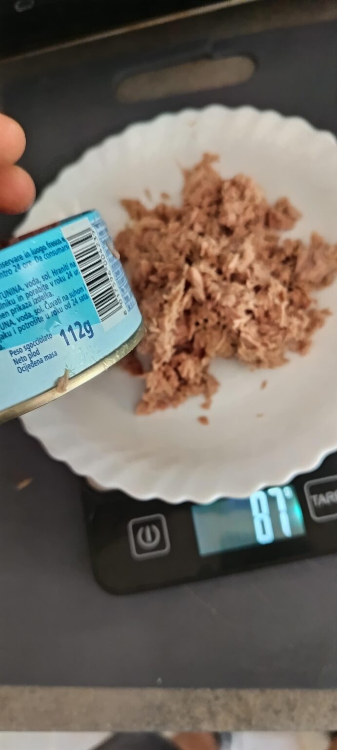 Thunfisch in Dosen; Betrug. Thunfisch in Dosen; Betrug.