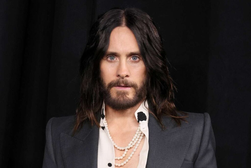 Jared Leto beschuldigt wegen sexuellen Fehlverhaltens von mehreren Frauen, bestreitet Vorwürfe