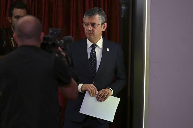 Özgür Özel - Nur 30 Kampfflugzeuge traten während der Justiz- und Entwicklungspartei in Türkiye in das Bestand ein. Auch 1 Flugzeug ist seit 13 Jahren nicht mehr eingetreten.