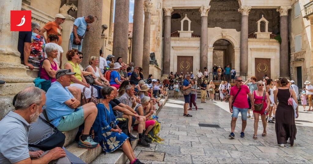 Die Zahl der Touristen aus Deutschland, Österreich, Polen, Frankreich, Schweden fiel. Es gibt mehr häusliche Die Zahl der Touristen aus Deutschland, Österreich, Polen, Frankreich, Schweden fiel. Es gibt mehr häusliche