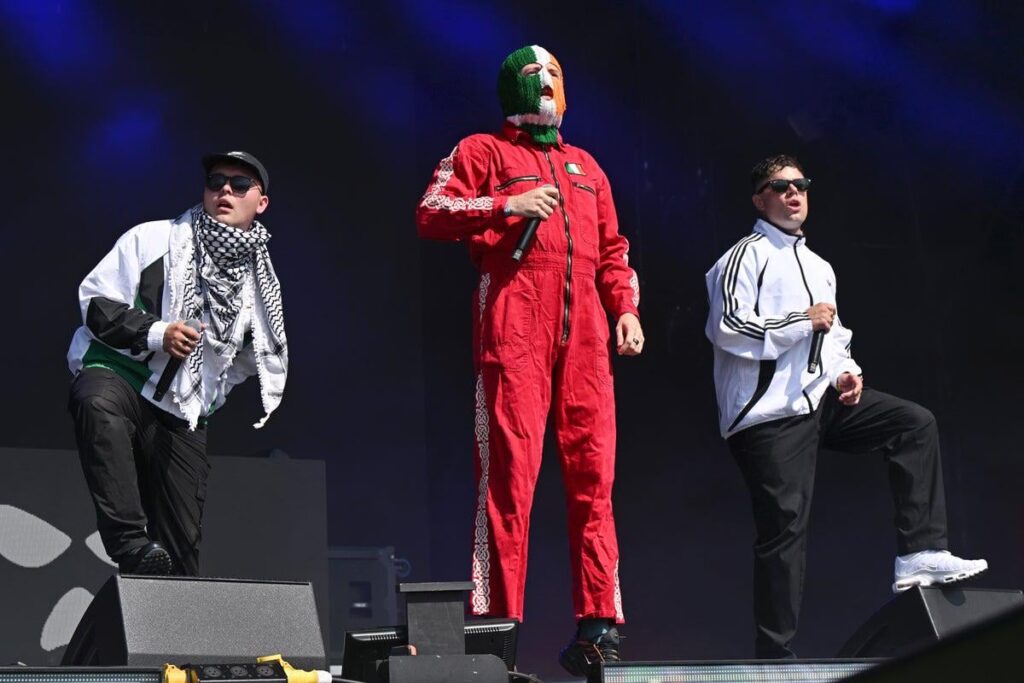 Glastonbury 2025 Live: Polizei untersucht Kniesekap und Bob Vylan Kommentare