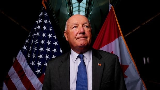 US -Botschafter sagt, dass Kanadier mit Gerätesuchungen konfrontiert sind, und Inhaftierung "kein Muster"