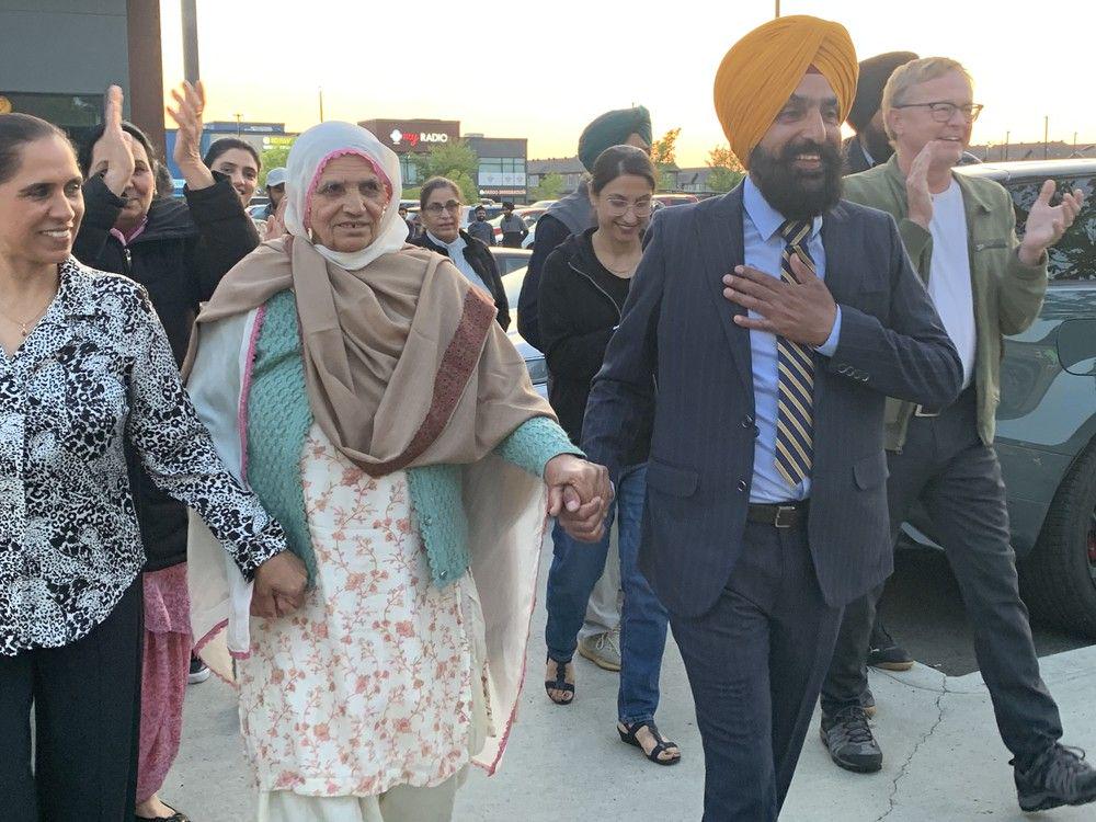 NDP hält Edmonton-Ellerlie, als Brar den ehemaligen PC-MLA führt