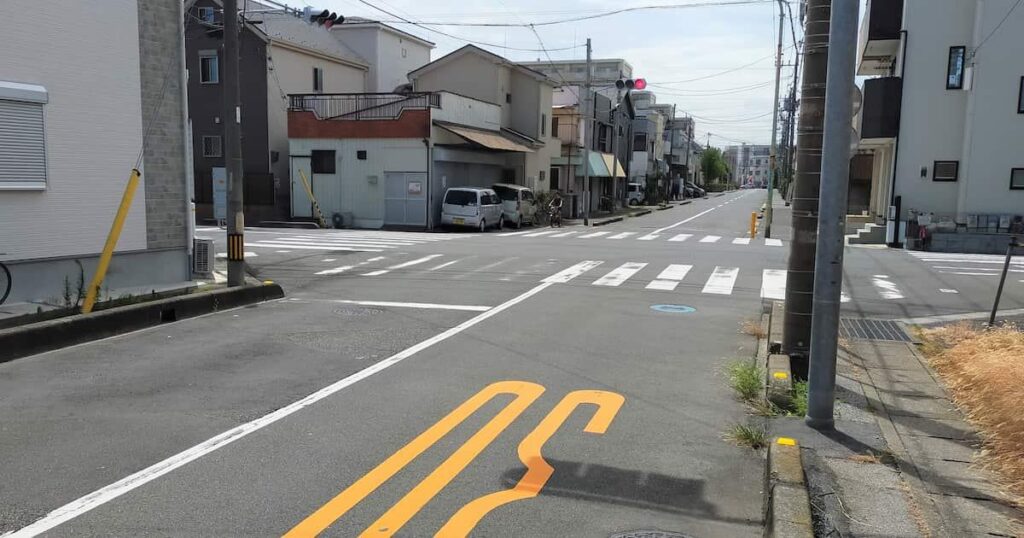 Nicht lizenzierter Hit-and-Run-Fahrer Kawaguchi Kurdischer Teenager, der zu 5 Jahren Gefängnis verurteilt wurde; 2 Teenager getötet oder verletzt nach dem Eintritt in rotes Licht bei 95 km/h Nicht lizenzierter Hit-and-Run-Fahrer Kawaguchi Kurdischer Teenager, der zu 5 Jahren Gefängnis verurteilt wurde; 2 Teenager getötet oder verletzt nach dem Eintritt in rotes Licht bei 95 km/h