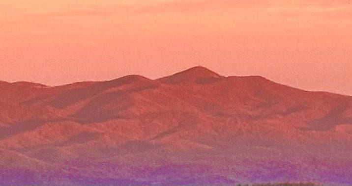 Morgen Sonnenaufgang auf den Blue Ridge Mountains. Oder sind sie blau?