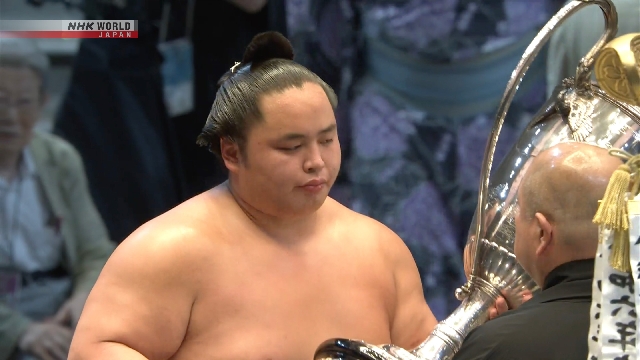 Kotoshoho gewinnt den ersten Sumo -Titel