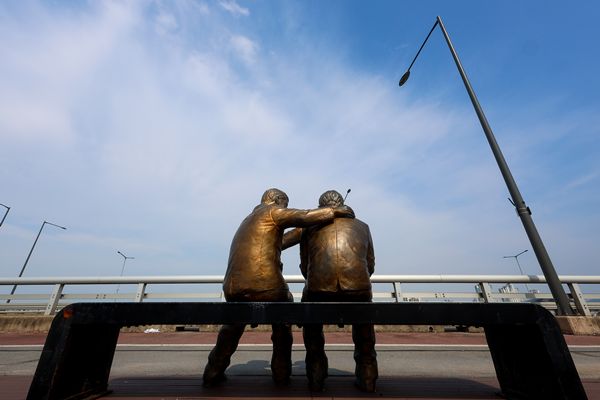 Die Nachfrage nach Selbstmordprävention Telefonberatung springt im Jahr 2024 um fast 50%