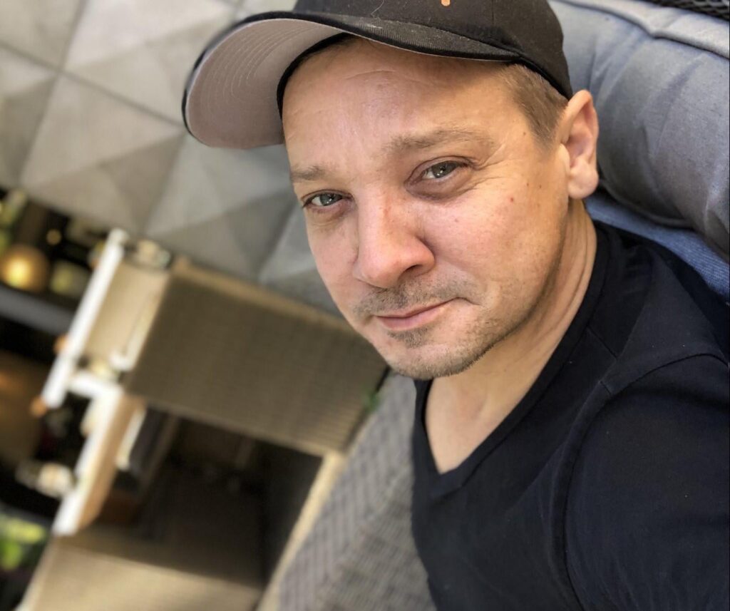 Jeremy Renner bestreitet Missbrauchsansprüche inmitten von Sorgerechtsstreit