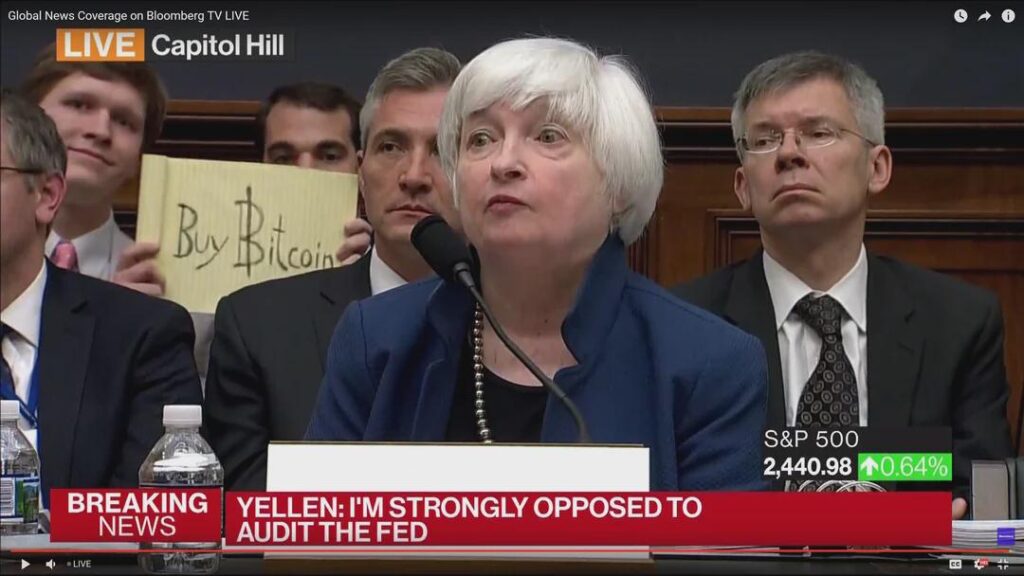 Kaufen Sie heute vor 8 Jahren Bitcoin Sign. Kaufen Sie heute vor 8 Jahren Bitcoin Sign.