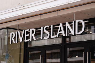 River Island mit dem Risiko eines Zusammenbruch