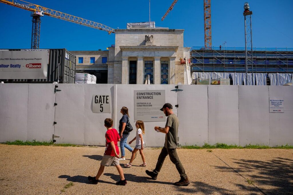 Bank of Canada, die Fed voraussichtlich als Trumps Tarife, Angriffe auf Powell Muddy Geldpolitik, auf Eis bleiben wird