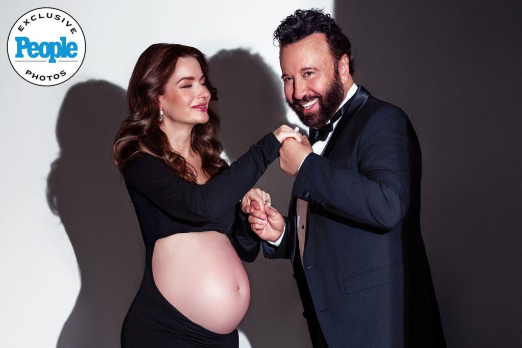 Comedian Yakov Smirnoff erwartet Baby Nr. 3 mit 74 Jahren, Witze, er wird einen "Senior Rabatt" auf Windeln bekommen