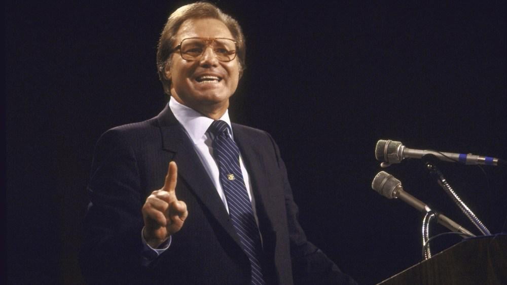 Jimmy Swaggart, TV -Evangelist und Cousin von Jerry Lee Lewis, der in Skandal verstrickt war, stirbt bei 90