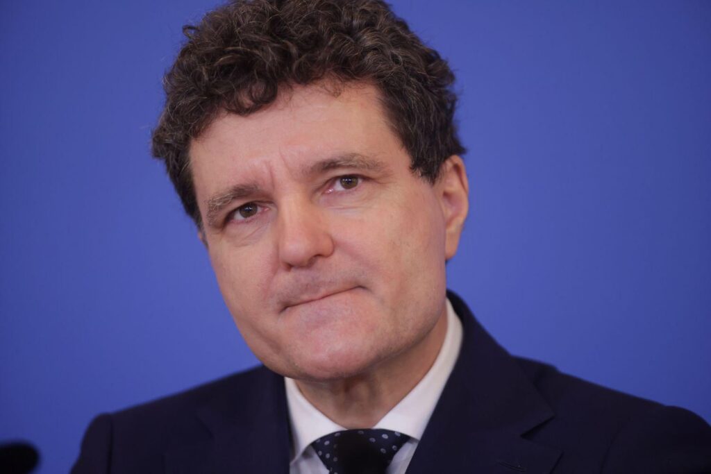 Die Geheimdienste haben sich nicht genügend in die Ausgabe der Stornierung der Wahlen im Dezember 2024 einbezogen, sagt Nicușor Dan – Hotnews.ro Die Geheimdienste haben sich nicht genügend in die Ausgabe der Stornierung der Wahlen im Dezember 2024 einbezogen, sagt Nicușor Dan - Hotnews.ro