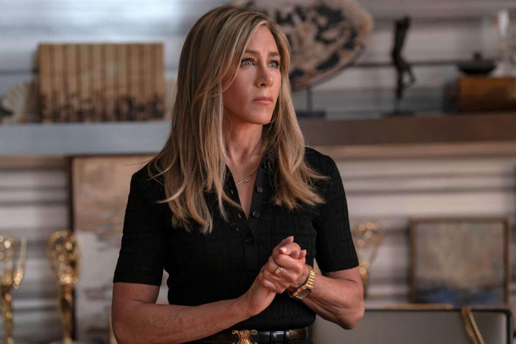 Jennifer Aniston neckt die "komplizierte" und "geschichtete" Staffel 4 der Morgenshow: "Sagen wir einfach, es sind keine Freunde" (exklusiv)