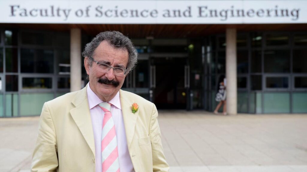 IVF Pioneer Robert Winston gibt BMA wegen "gefährlicher" Streiks auf