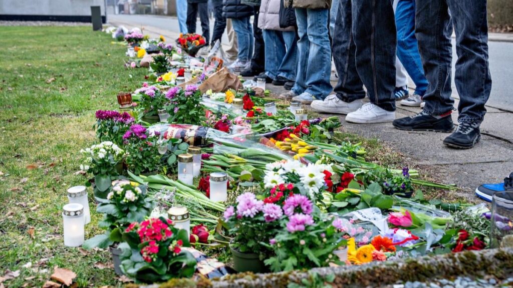19-jährige Schuld wegen Mordes und Vergewaltigung des 13-jährigen Mädchens