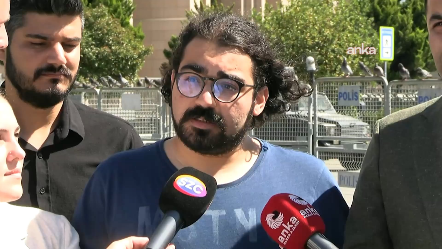 Es gibt einen Gemeinschaftsvertrag zwischen dem Bosporus Doruk Dörücü - dem Staat und dem Bürger. Der Staat schützt, schützt. Der Bürger hält auch den Staat vorhanden. Leider sehen wir in der heutigen Türkei, dass der Staat in diesem Gemeinschaftsvertrag nicht seine eigene Seite entspricht.